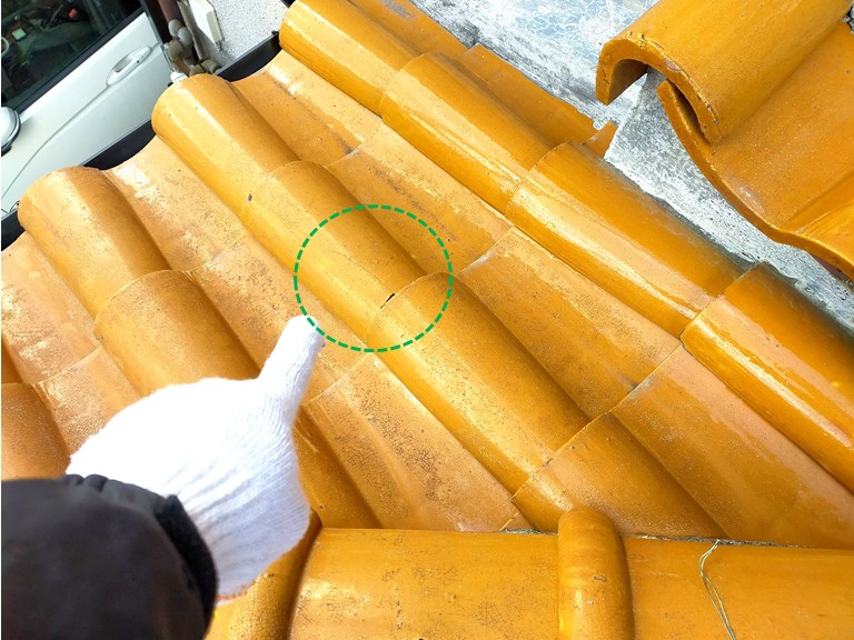 高石市　瓦ひび割れ②